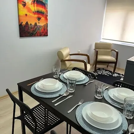 דירה Sehir Merkezinde Daire אנטליה